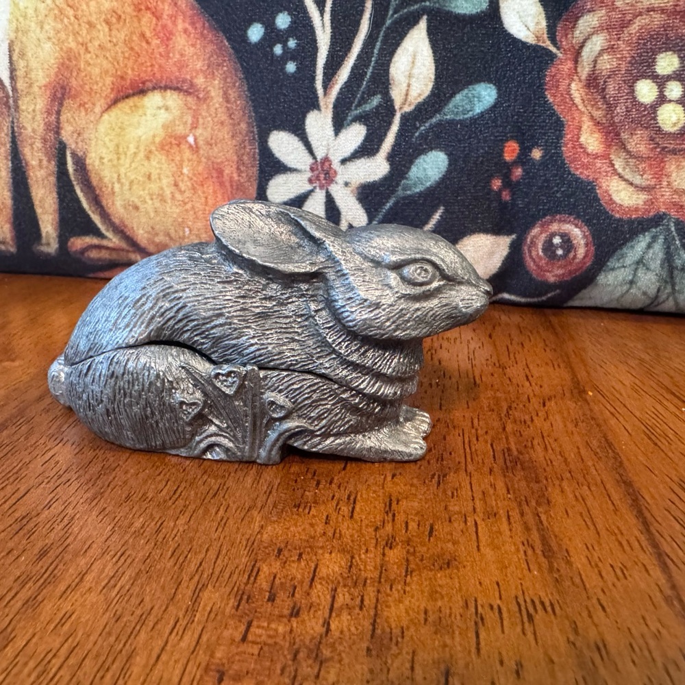 Vintage Pewter Rabbit Trinket Dish Stamped 1985 Metzke